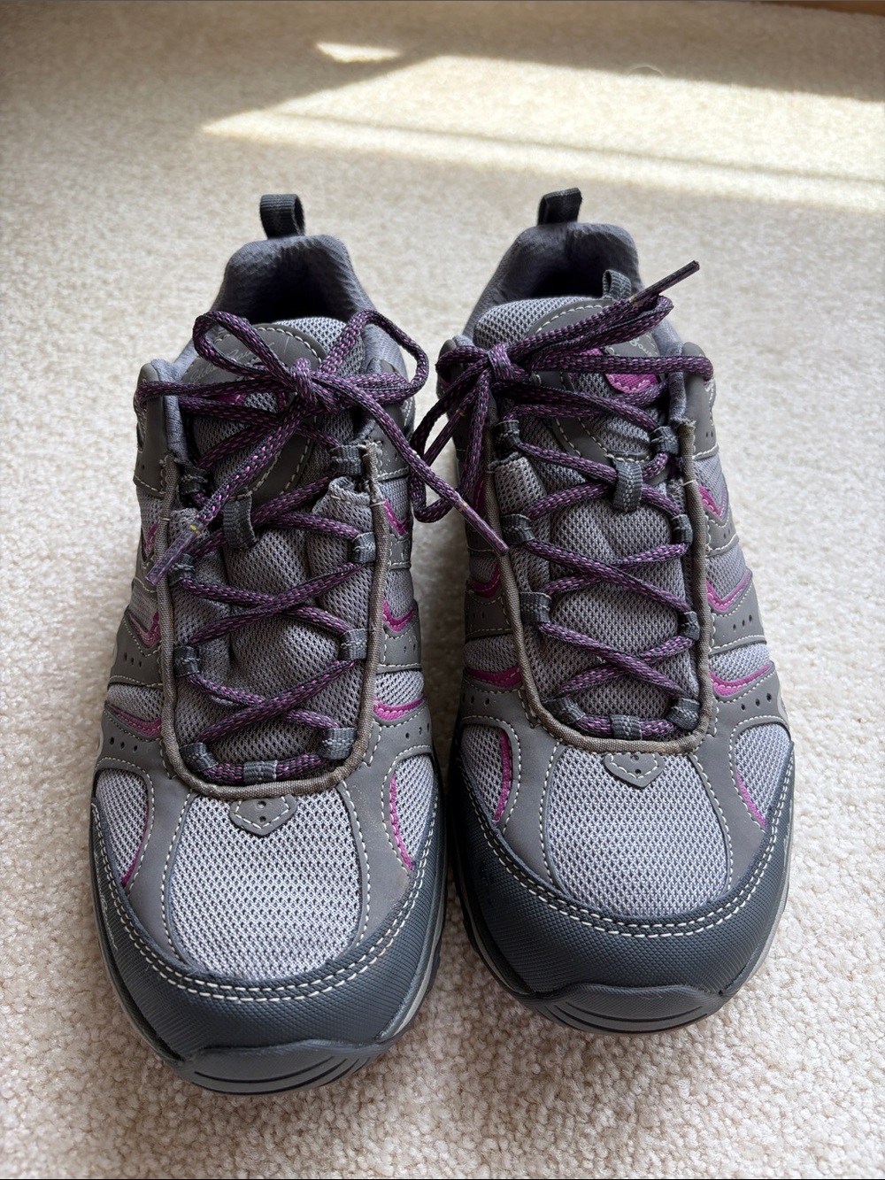 Eddie Bauer Women's Pro Vibram Gray Trail Sneakers with Purple Accents EUC - Picture 2 of 7